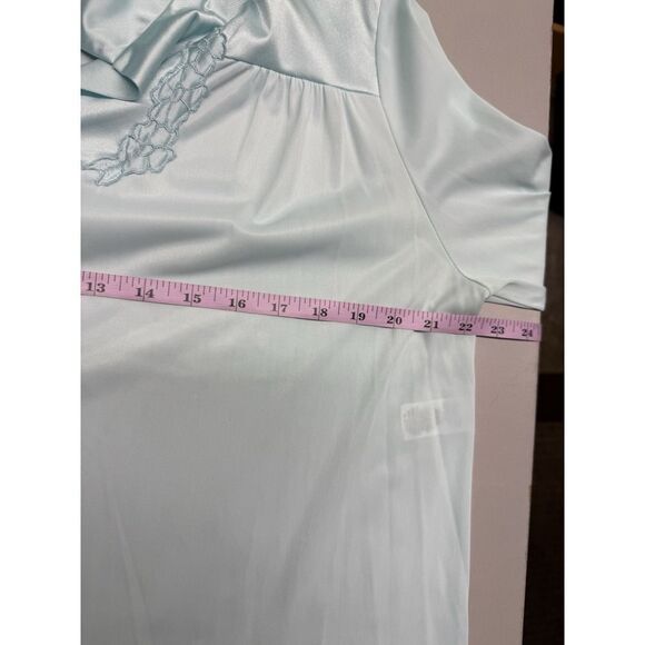 Vintage Nightgown Vanity Fair Baby Blue Button Up Made in USA. Sz M - Picture 4 of 10